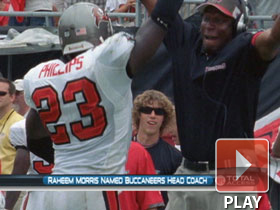 Buccaneers hire Morris
